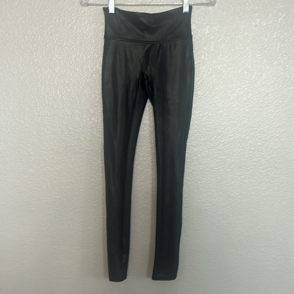 Spanx Black Faux Leather Size XS - Picture 1 of 5